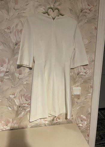 Düğmeli Beyaz Midi Keten Elbise - Görsel 2