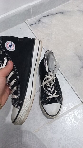 Diğer Converse