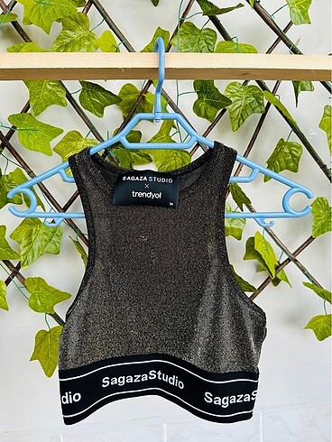 s Beden Sagaza crop