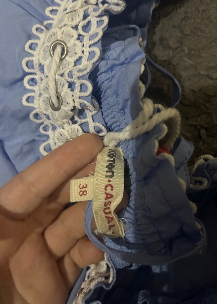 Koton omzu açık bluz - Görsel 4