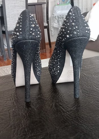 Pul İşlemeli Platform Topuklu Siyah Abiye Ayakkabı - Görsel 3