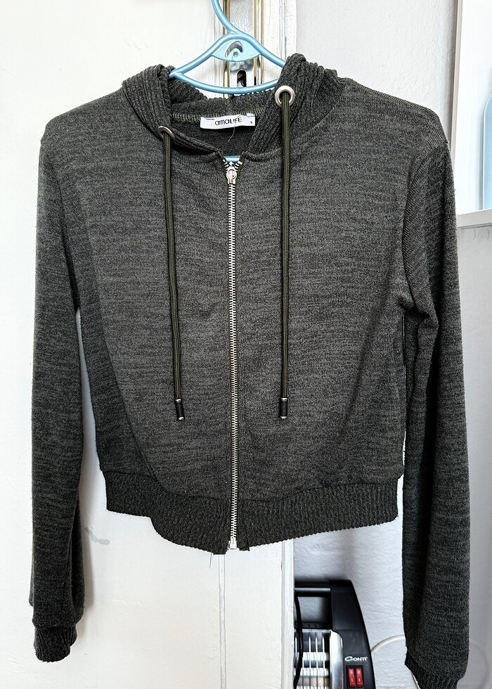 KısaKesim Kapüşonlu Fermuarlı Sweatshirt - Görsel 2