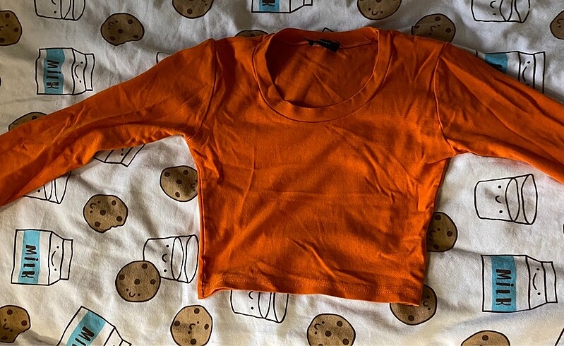 Turuncu uzun kollu crop