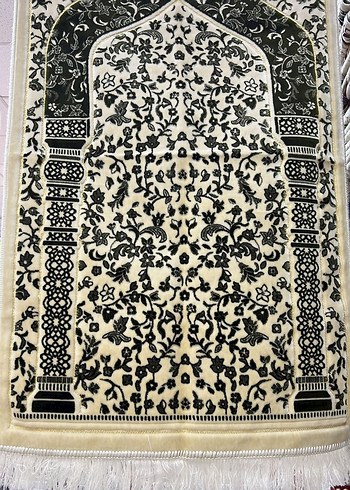 Medine'den Mis Kokulu Ravza Model Halı Seccade Farklı Renkle - Görsel 4