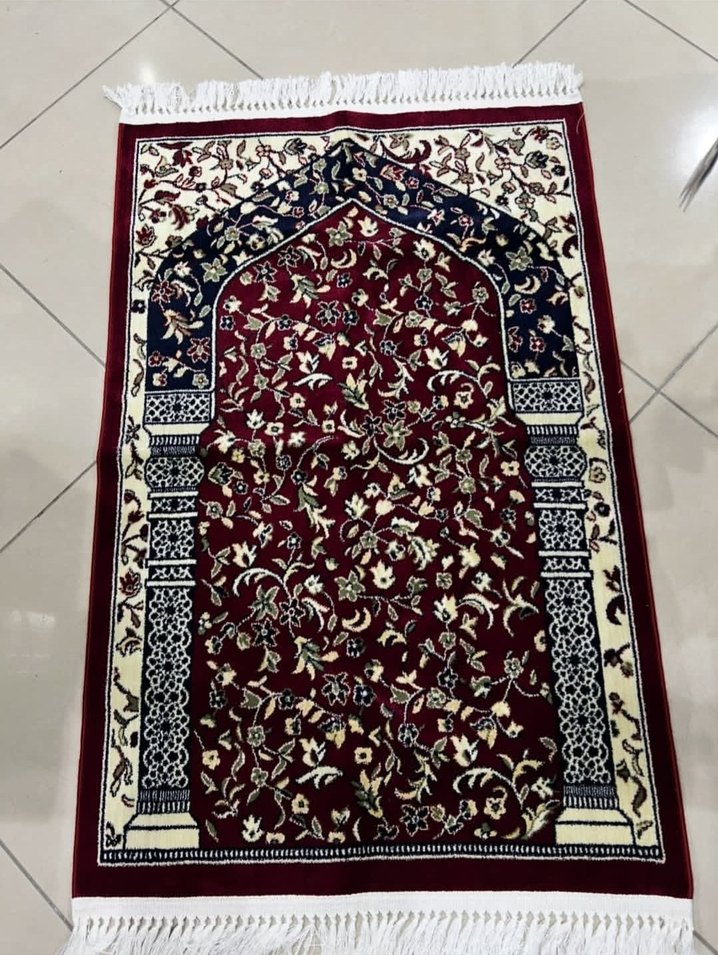 Medine'den Mis Kokulu Ravza Model Halı Seccade Farklı Renkle - Görsel 3