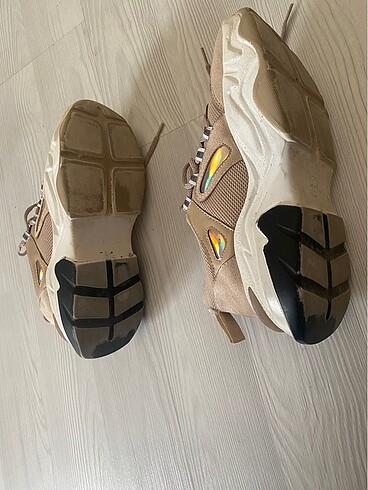 37 Beden camel Renk Hotiç marka sneaker ayakkabı