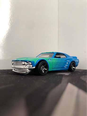 Hot Wheels Arabalar