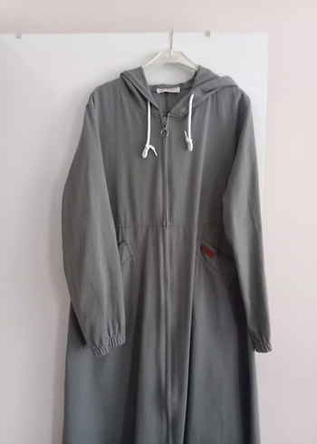 Gri Kapüşonlu Uzun Kadın Pardesü - Görsel 3