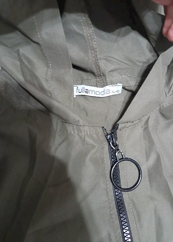 Kapüşonlu kadın ince yağmurluk - Görsel 2