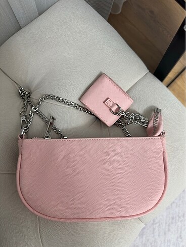 BERSHKA ÇANTA