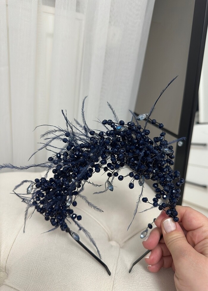 AFTER TAÇ - Görsel 2