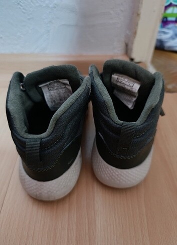 Deichmann Çocuk bot