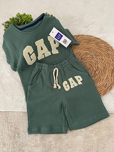 Gap Gap erkek çocuk ikili takım 2-8 yaş arası