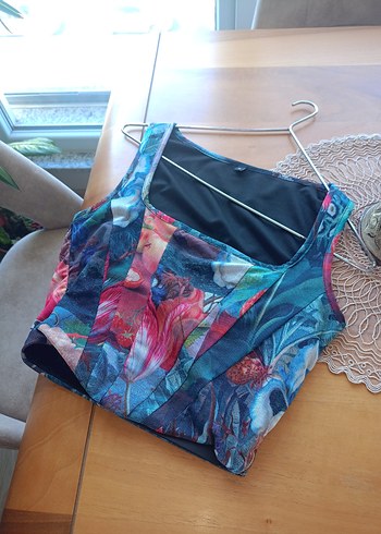 kadin desenli crop bluz