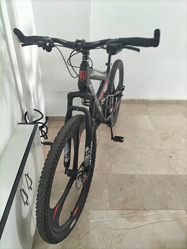  Beden 27.5 jant az binilmiştir