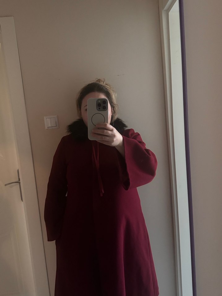 Bordo Kürklü Yaka Detaylı Bordo Kaban - Görsel 4