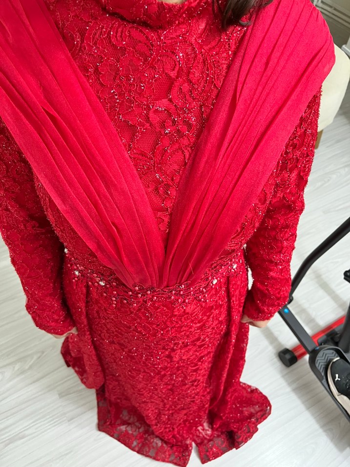 Kırmızı Dantel Uzun Kollu Abiye Elbise - Görsel 2