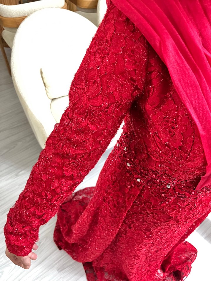 Kırmızı Dantel Uzun Kollu Abiye Elbise - Görsel 3