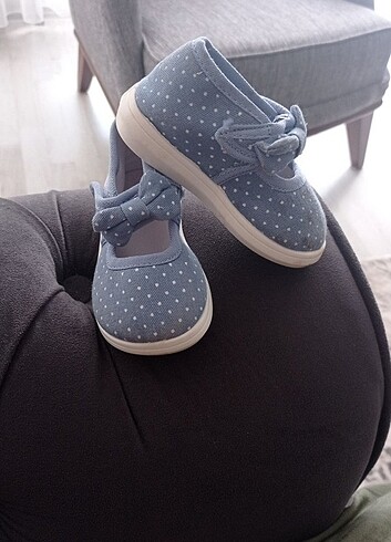 Bebek ayakkabı 