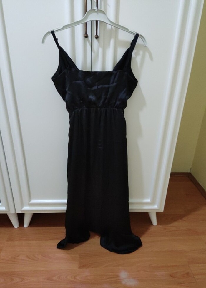 Siyah saten elbise  - Görsel 2