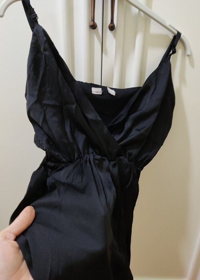 Siyah saten elbise  - Görsel 4