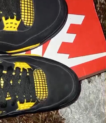 Air jordan 4 Yellow thunder