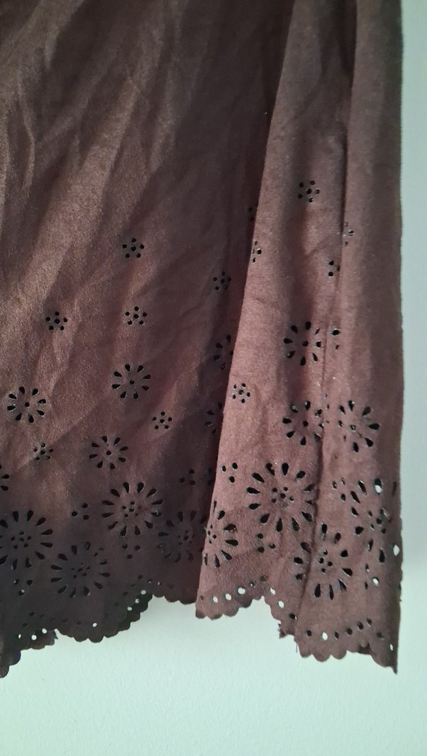 süet görünümlü S beden kahverengi şort - Görsel 3