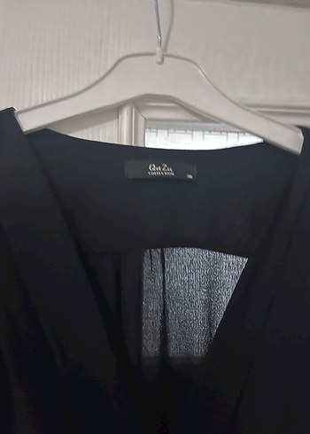 Kısa Kollu Siyah V Yaka Uzun Elbise - Görsel 3