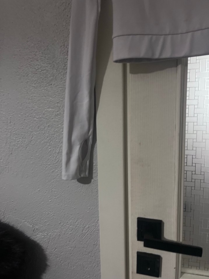 Uzun Kollu, Yüksek Yakalı Gri Kadın Bluz - Görsel 3