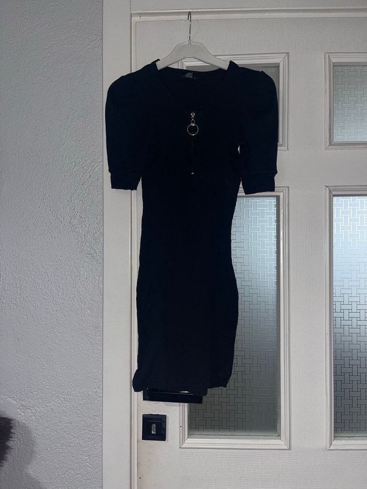 Siyah Kısa Kollu Midi Örme Elbise - Görsel 2