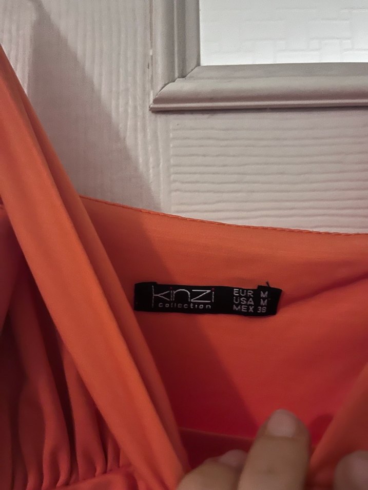 Kırmızı Drapeli Uzun V Yaka Elbise - Görsel 2