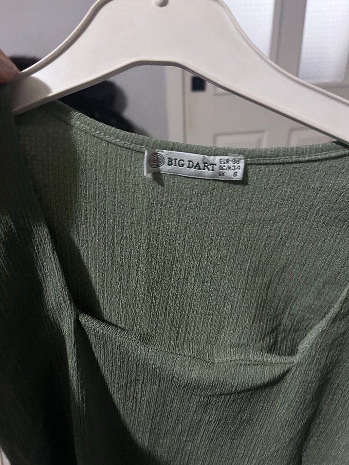 Kısa Kollu Koyu Haki Keten Bluz - Görsel 3