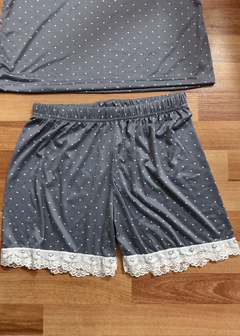 Diğer Gri Puantiyeli Dantelli Mini Kadın Pijama Takımı