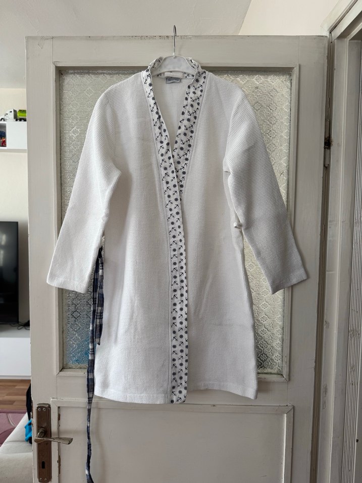 Englısh home marka Erkek Çocuk Beyaz Bornoz - Görsel 3