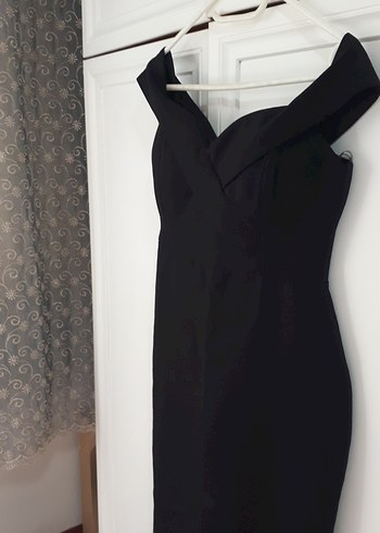 Siyah V Yakalı Fırfırlı Midi Elbise - Görsel 4