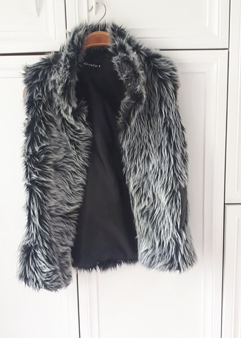 Gri Kürklü Kadın Yelek - Görsel 3