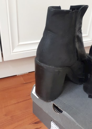 Kadın Siyah Deri Platform Topuklu Bot - Görsel 5
