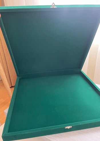 Yeşil Nakışlı Düğmeli Kadın kutu - Görsel 4