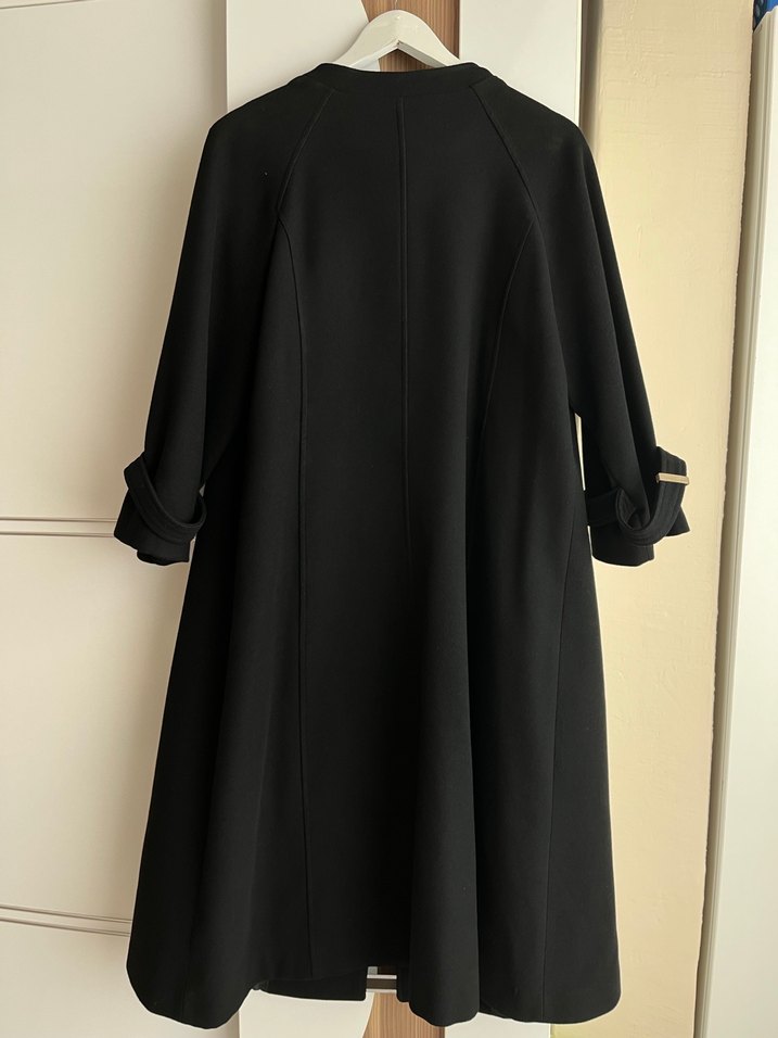 Düğmeli Siyah Uzun Kadın Kaban (42-44 uyumlu) - Görsel 5