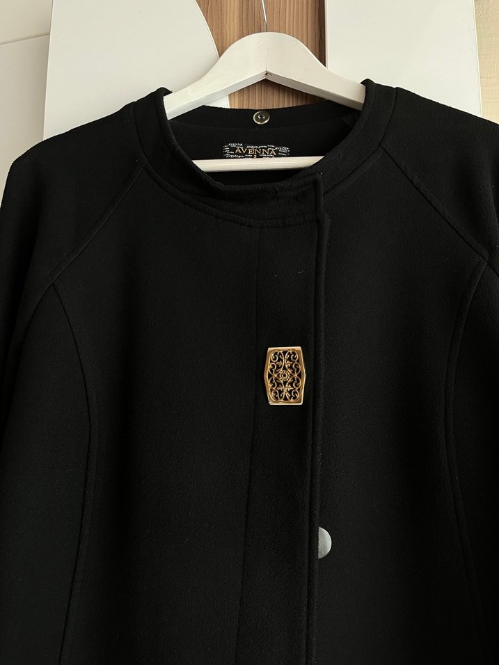 Düğmeli Siyah Uzun Kadın Kaban (42-44 uyumlu) - Görsel 2