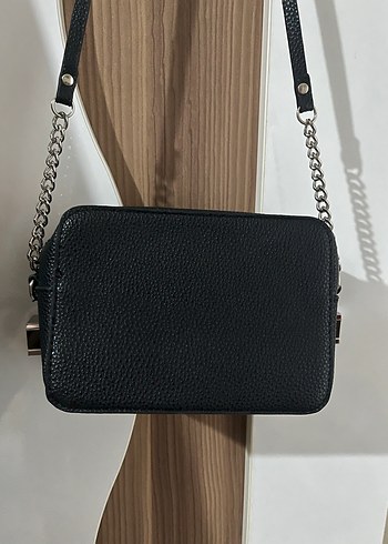 Mango Zincir Detaylı Siyah Deri Kadın Çanta - Görsel 5