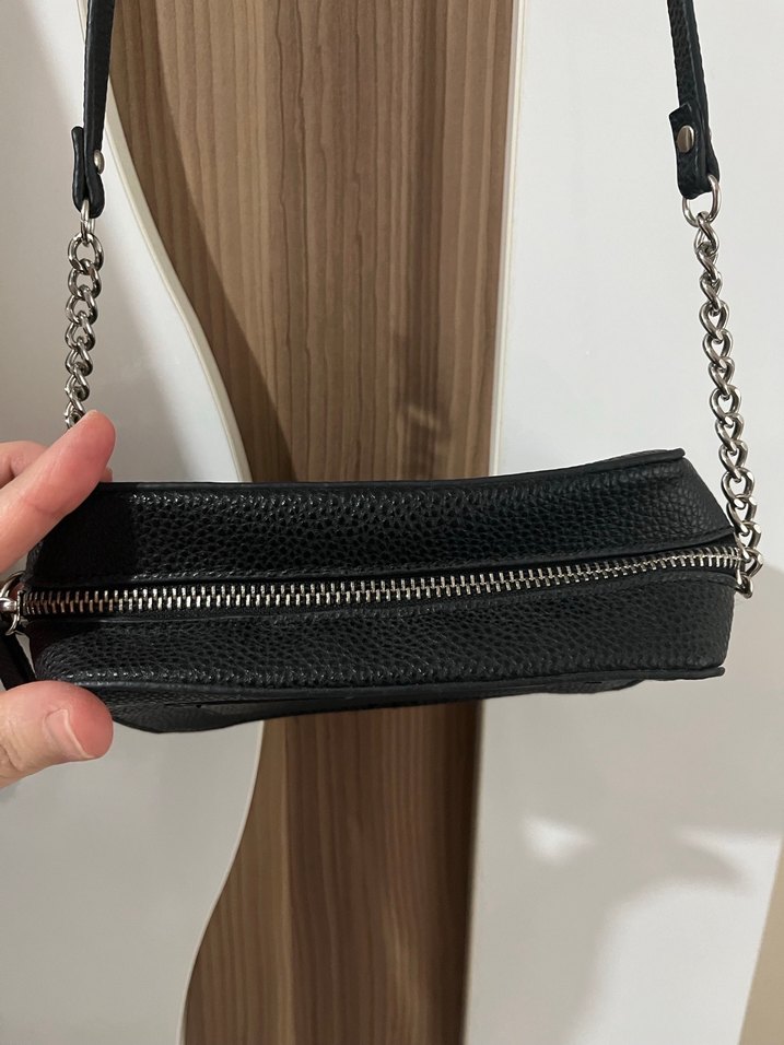 Mango Zincir Detaylı Siyah Deri Kadın Çanta - Görsel 3