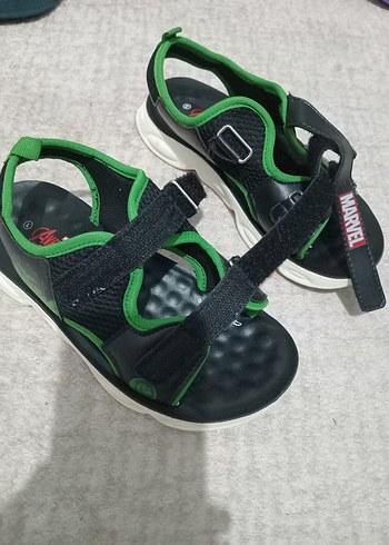 Koyu Yeşil Erkek Çocuk Marvel Sandalet