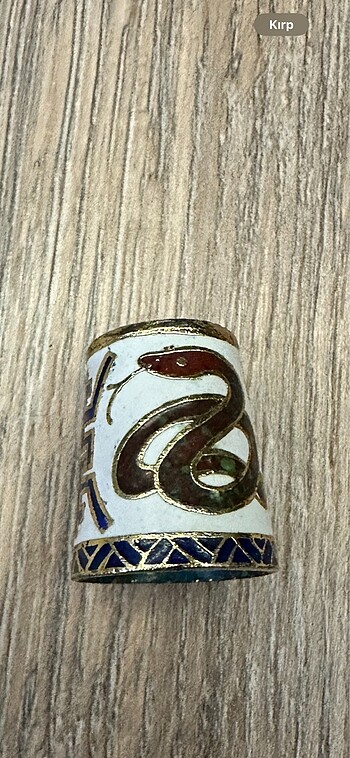 Diğer Cloisonne yüksük.