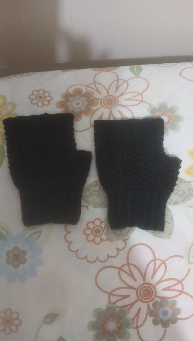 Hediyelik Örgü Parmaksız Kadın Eldiveni - Görsel 2