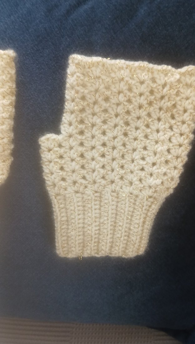 Simli Kırık Beyaz Örgü Kadın Eldiven - Görsel 5