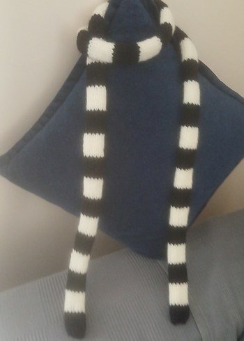 Siyah Beyaz Çizgili Örgü Skinny Atkı - Görsel 2