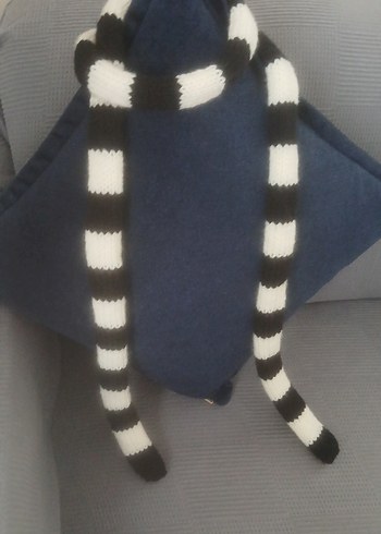 Siyah Beyaz Çizgili Örgü Skinny Atkı - Görsel 3