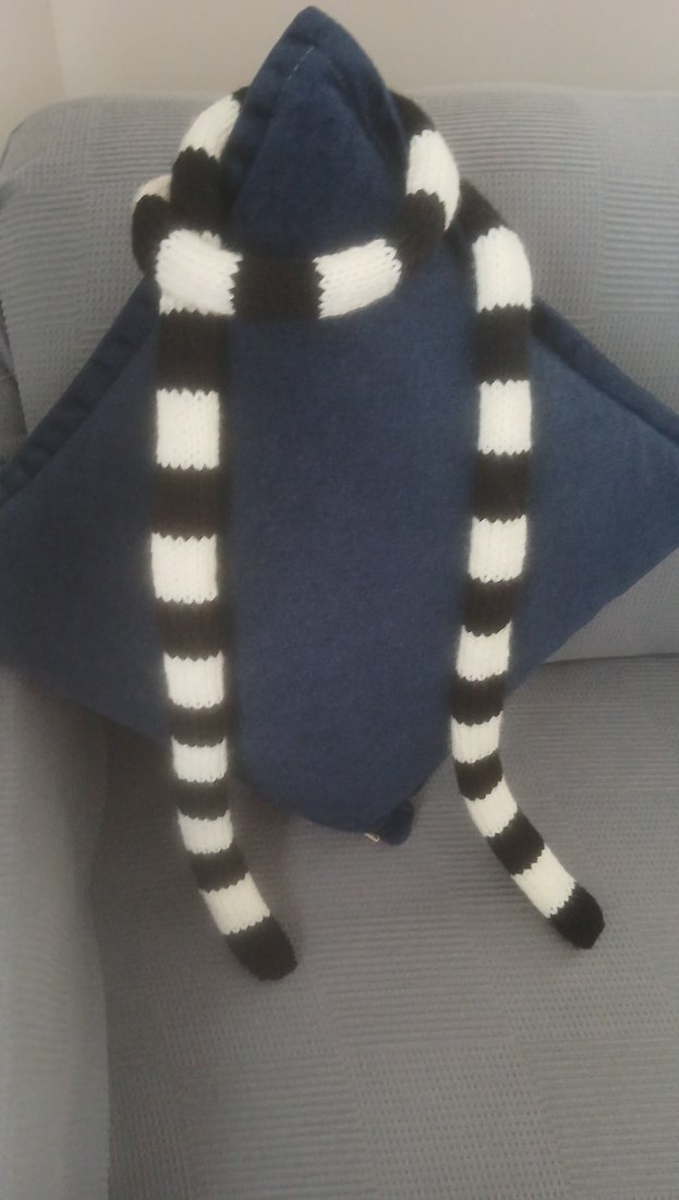 Siyah Beyaz Çizgili Örgü Skinny Atkı - Görsel 3