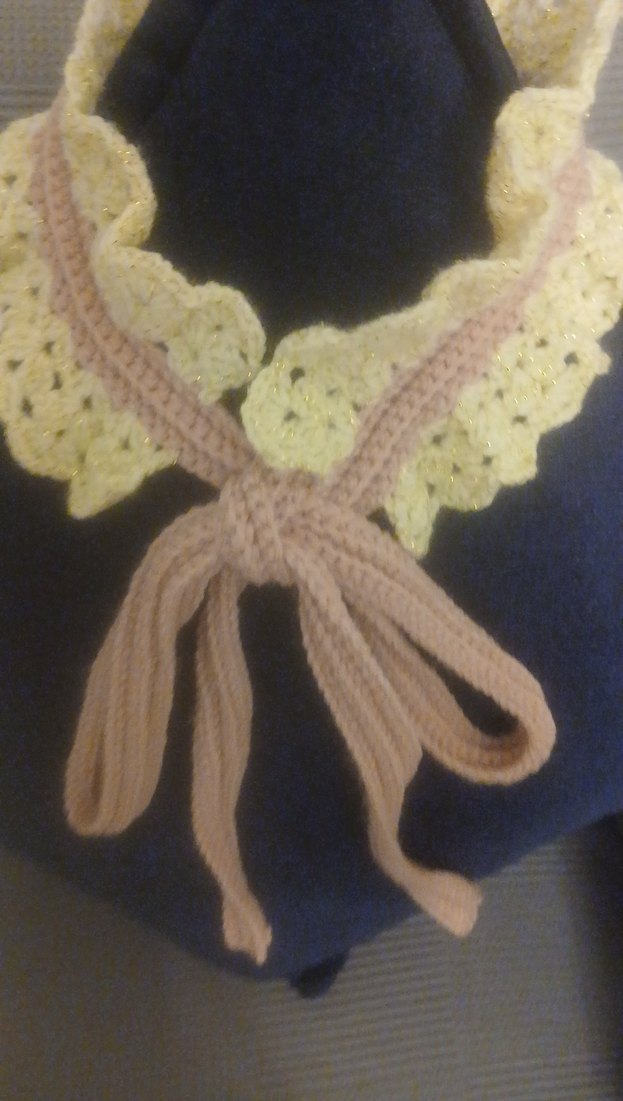 Pembe ve Kırık Beyaz Simli    Fırfırlı Örgü  Dantel Boyunluk - Görsel 4